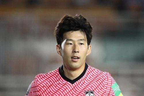 Son Heung-min ghi bàn trong trận Hàn Quốc hòa Iran