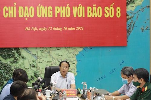 Phó Thủ tướng Lê Văn Thành: Không chủ quan vì bão số 8 yếu đi khi vào bờ