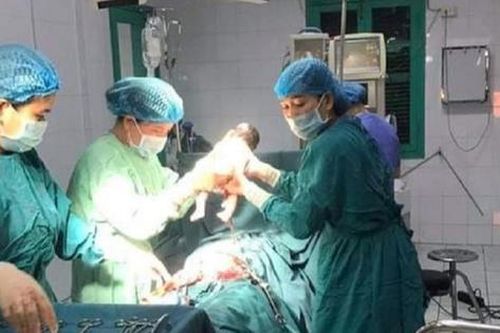 Kinh ngạc 'sản phụ 11 tuổi' tại Quảng Trị