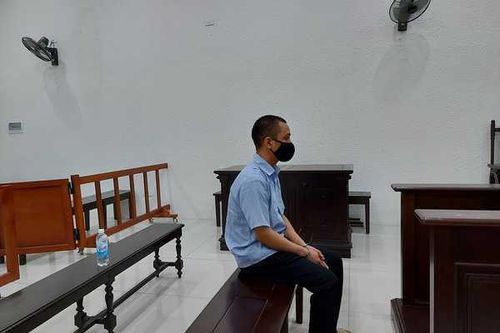 Shipper 'ngẫu hứng' cướp giật tài sản ở Hà Nội