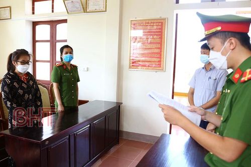 Hà Tĩnh: Nhân viên ngân hàng chơi tiền ảo lừa chiếm đoạt 2,9 tỷ đồng