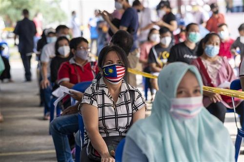 COVID-19 tại ASEAN hết 11/10: Malaysia nối lại giao thông liên bang; Thái Lan chào đón du khách quốc tế