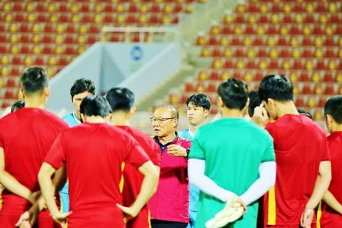 Tuyển Việt Nam công bố danh sách 23 cầu thủ đấu Oman: Không có Tuấn Anh, Văn Hoàng