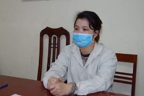 'Nữ quái' giả giọng đàn ông 'tán đổ' người phụ nữ rồi lừa lấy 4 tỉ đồng