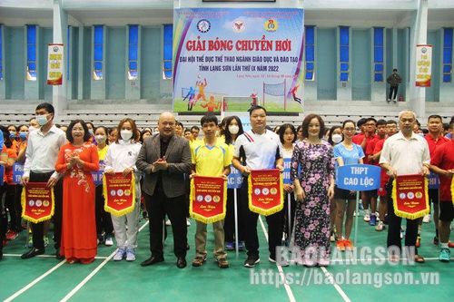 Gần 600 vận động viên tham gia các giải thể dục, thể thao ngành giáo dục năm 2021Tin khácThành phố Lạng Sơn: Vững bước trên đường phát triểnDoanh nghiệp Lạng Sơn: Xây dựng, phát triển văn hóa doanh nghiệp
