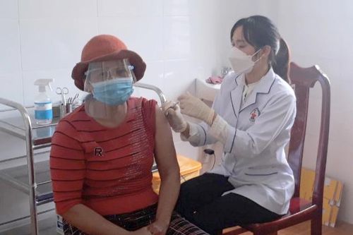 Tiếp tục triển khai tiêm vắc xin phòng Covid-19 đợt 16