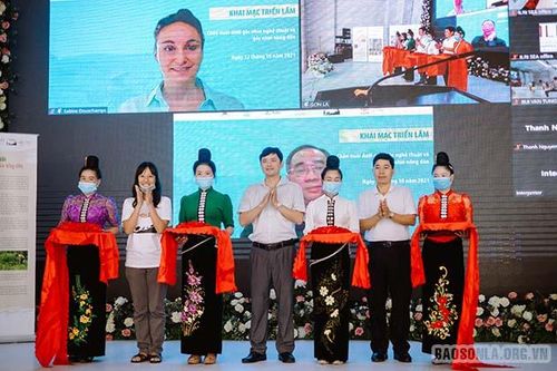 Triển lãm chăn nuôi dưới góc nhìn của nghệ sỹ và nông dân