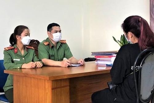 Lập nhóm kín, cắt ghép ảnh để nhục mạ người khác