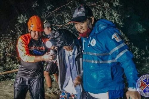 Bão Kompasu đổ bộ Philippines, ít nhất 9 người chết