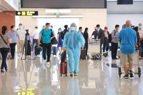 Thêm 1 chuyến bay chặng thành phố Hồ Chí Minh - Hà Nội hạ cánh an toàn, bảo đảm phòng, chống dịch