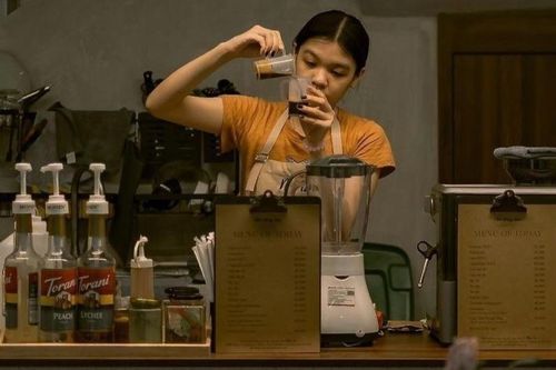Người trẻ ở TP.HCM thay đổi thói quen khi trở lại làm việc