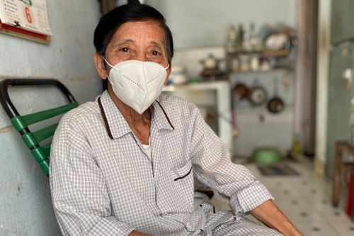 Chú Tư Giản ở TP.HCM miễn phí trọ, tặng tiền cho người thuê