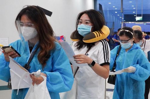 115 hành khách đầu tiên bay từ TP.HCM ra Hải Phòng sau 4 tháng