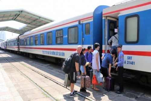 Chuyến tàu đầu tiên tuyến Hải Phòng - Hà Nội chạy lại sau hơn 3 tháng tạm dừng