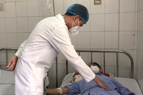 Can thiệp nội mạch cứu bệnh nhân vỡ phình động mạch vị tá tràng