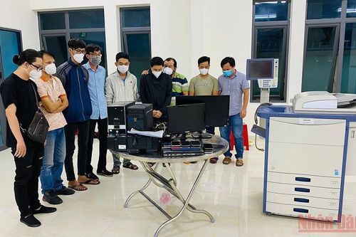 Phát hiện thêm nhóm đối tượng làm giả giấy xét nghiệm Covid-19