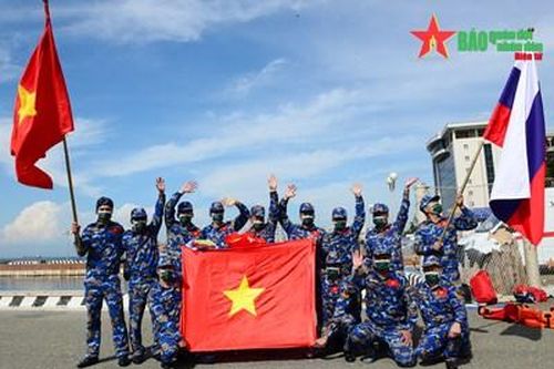 Xây dựng Quân đội ta 'tinh, gọn, mạnh' - nhìn từ Army Games 2021 -Bài 2: Nửa phút làm nên lịch sử chiến hạm