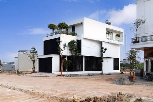 Thiết kế khoảng tường lùi, nhà hướng Tây tránh nóng cực hiệu quả