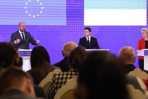 Tổng thống Ukraine biết ơn EU vì làm điều này với Nga, đổ trách nhiệm cho Mocsow về xung đột Donbass