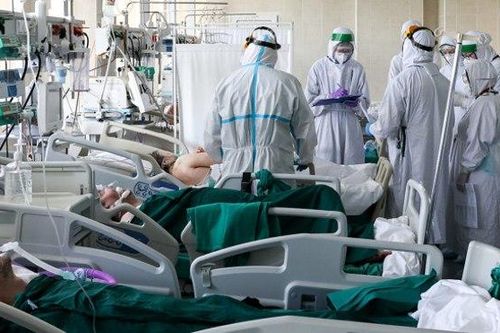 Ca tử vong do COVID-19 tăng cao tại Mỹ và Nga
