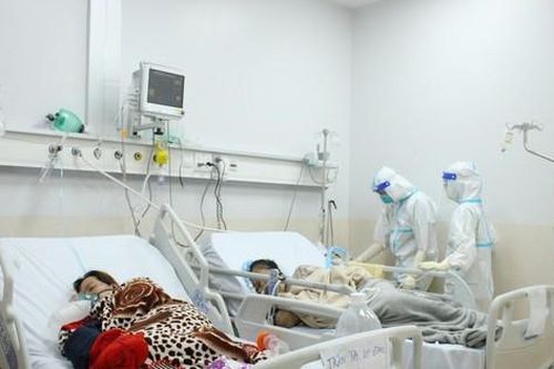 Bệnh nhân COVID-19 nhập viện tại TPHCM giảm sâu