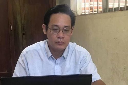 Thầy giáo xin nghỉ vì 'vấn nạn dối trá' được động viên ở lại