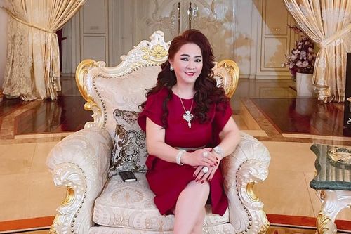 Thêm một cặp đôi showbiz bị CEO Đại Nam 'réo tên', khui lại chuyện gây quỹ từ thiện miền Trung