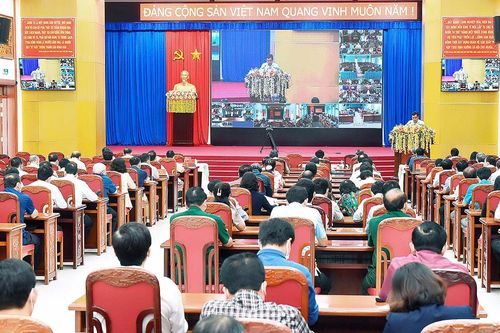 Gia Lai: Thông báo nhanh kết quả Hội nghị lần thứ tư Ban Chấp hành Trung ương Đảng khóa XIII