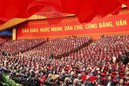 Khuyến khích và bảo vệ cán bộ dám nghĩ, dám làm, dám đổi mới, sáng tạo vì lợi ích chung