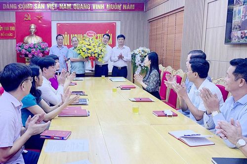 Lãnh đạo tỉnh chúc mừng Ngày truyền thống ngành Tổ chức xây dựng Đảng