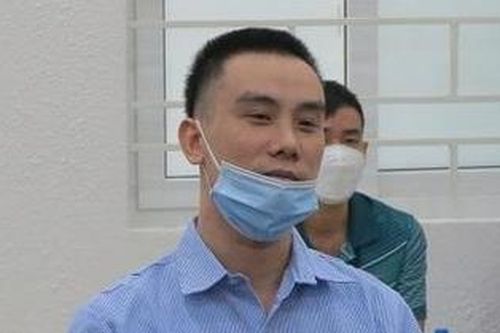 'Cà khịa' trong lúc uống rượu, bị bạn nhậu đâm suýt chết
