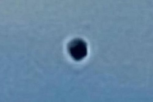 UFO xuất hiện gần Khu vực 51, người ngoài hành tinh theo dõi căn cứ tối mật Mỹ?