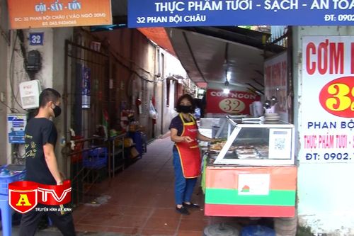 Ngày đầu nhà hàng, dịch vụ ăn, uống được phục vụ tại chỗ