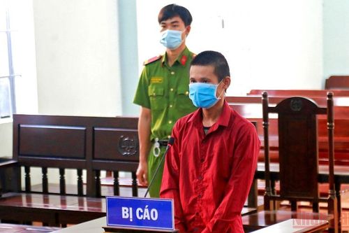 Phạt 12 tháng tù giam đối tượng vượt chốt, tấn công lực lượng phòng, chống dịch Covid-19