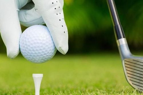 Tại sao quả bóng golf lại có những vết lõm hình tổ ong?