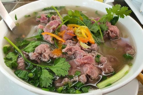 Hà Nội: Hàng quán đông khách, vẫn còn nhiều nơi chưa đảm bảo giãn cách