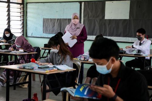 Malaysia thuyết phục phụ huynh cho con đi học dù chưa tiêm vaccine COVID-19