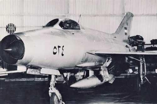 Tình báo Mossad của Israel dùng mỹ nhân kế để 'đoạt' tiêm kích từ Iraq
