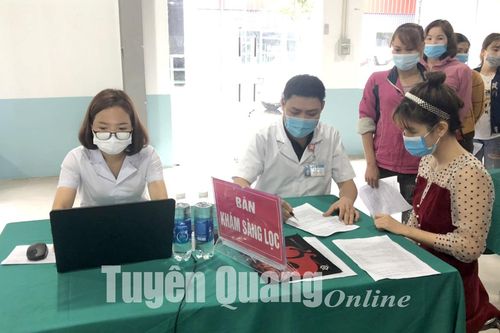 Không bỏ lỡ cơ hội tiêm vắc xin