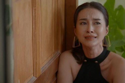 Thấy một người đàn ông lạ bế cháu ra khỏi nhà, tôi hốt hoảng giật lại và nhận được câu nói sốc óc của chị gái