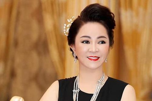 Bà Phương Hằng tiết lộ sẽ thống kê hết những tài khoản đã quyên góp tiền từ thiện gửi lên Bộ Công An - 'đâu đó còn rất nhiều người núp lùm'
