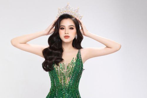 Hoa hậu Đỗ Thị Hà hóa thân thành nữ tướng Triệu Thị Trinh tại 'Miss World 2021'