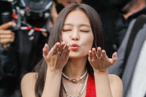 Lý do Hàn Quốc áp dụng quy tắc 'mỗi người một túi Chanel'