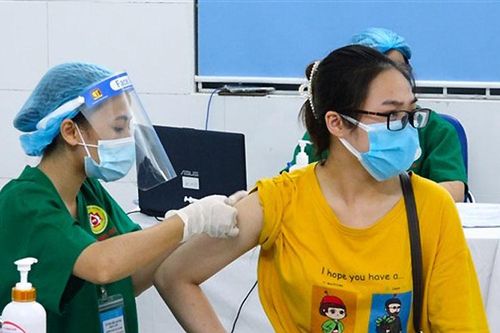 Hà Nội xây dựng lộ trình thích ứng an toàn, linh hoạt, kiểm soát hiệu quả dịch Covid-19