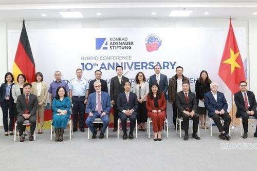 Tọa đàm kỷ niệm 10 năm thiết lập quan hệ Đối tác chiến lược Việt Nam-Đức
