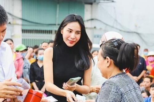 Bộ Công an đề nghị rà soát tài khoản ngân hàng ở nước ngoài của nghệ sĩ làm từ thiện