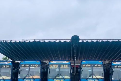 Vì sao xe khách liên tỉnh ở Hà Tĩnh vẫn án binh bất động?