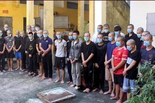 Hàng chục thanh niên hỗn chiến, 1 người trọng thương