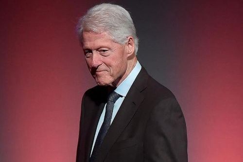 Cựu Tổng thống Mỹ Bill Clinton nhập viện