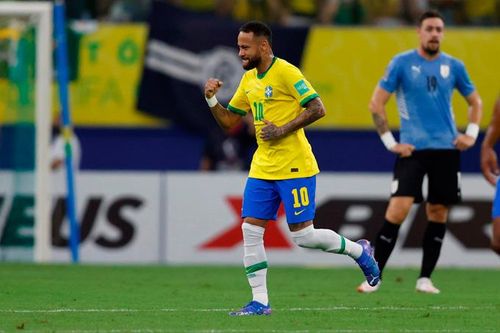 Neymar cùng hàng công thăng hoa, Brazil vùi dập Uruguay